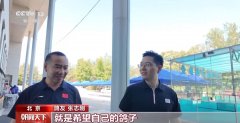 8万只气球与8万羽和平鸽同时腾空 揭秘“
